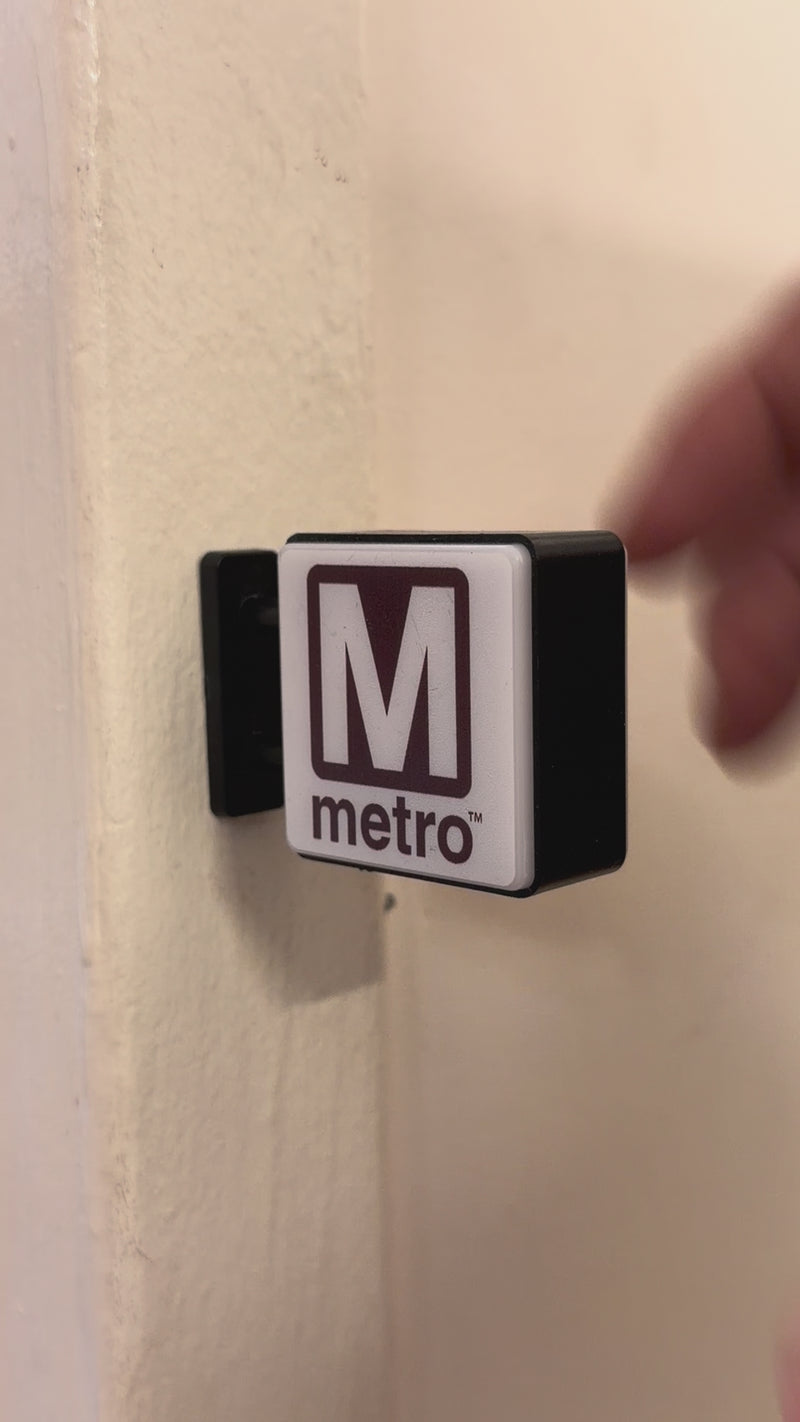 Metro Logo LED Magnet
